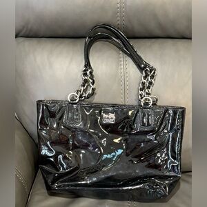 Coach bag in black color